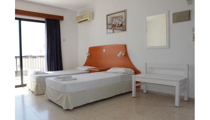 Florea Hotel Apartments poza 5