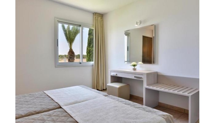 Makronissos Village poza 10