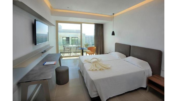 Nelia Beach Hotel poza 8