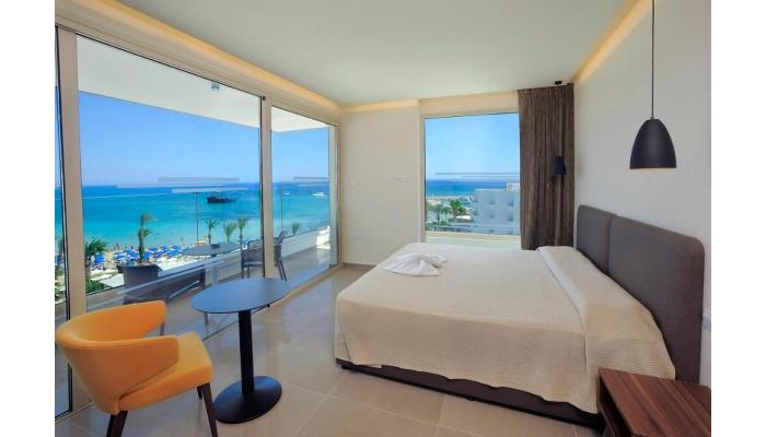 Nelia Beach Hotel poza 18