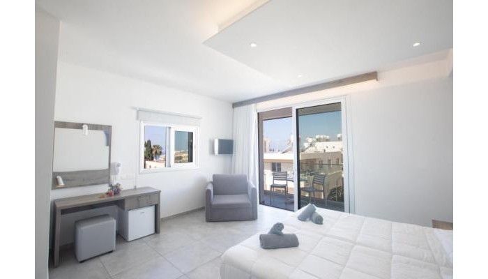 Pavlinia Hotel Apartments poza 3