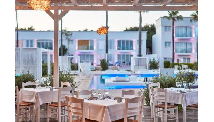 So Nice Beach Hotel poza 11