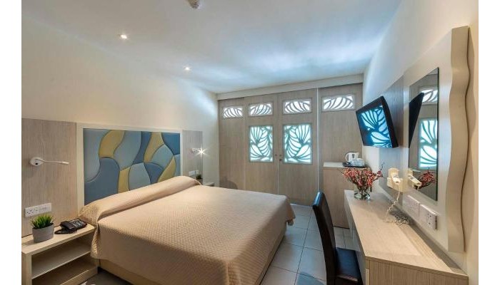 Tofinis Hotel & Apartments poza 4