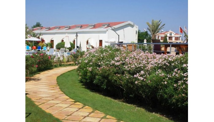 Poza pentru Hotel Crystal Rocks Touristic Bungalow 151-1486591669 Hotel Crystal Rocks Touristic Bungalow poza 0