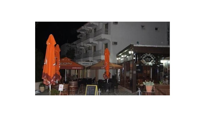 Antonis G. Hotel Apartments poza 7
