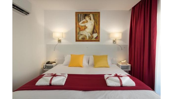 Art & Wine Studios And Apts poza 1