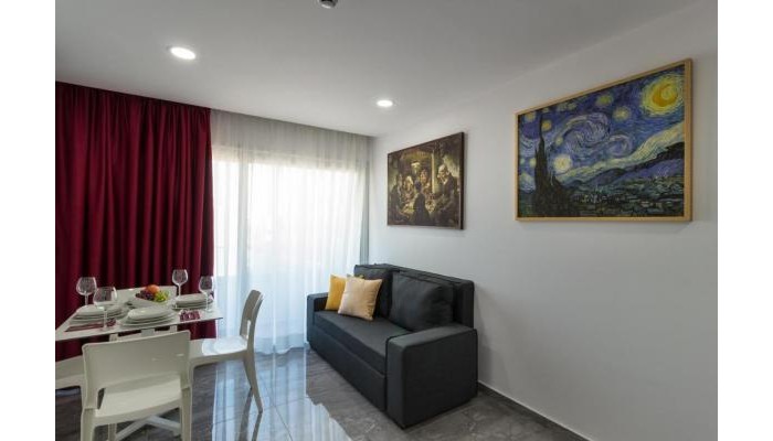 Art & Wine Studios And Apts poza 4