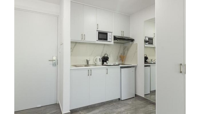 Art & Wine Studios And Apts poza 11