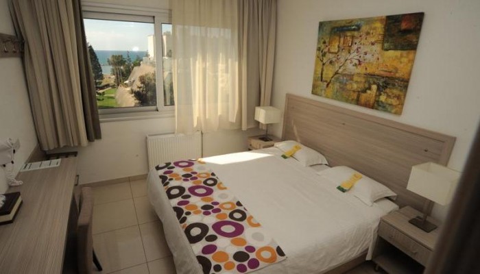 Frixos Suites Hotel Apts poza 5