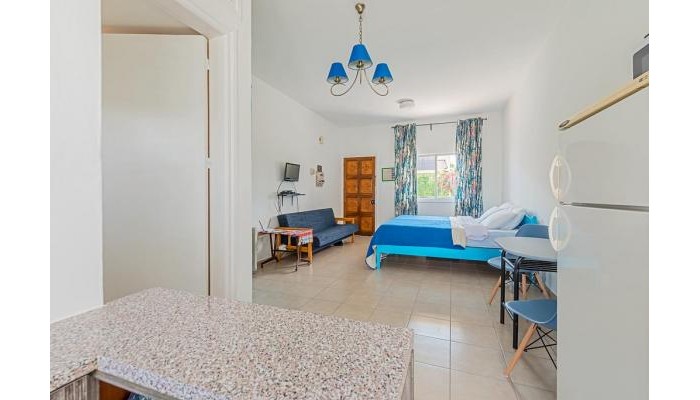 Color Cyprus Apartments poza 5