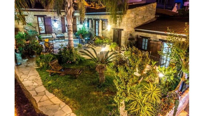 Hotel Nikis House poza 5