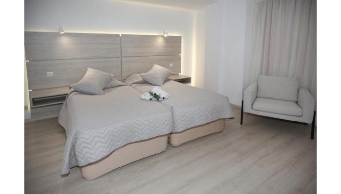 Pier Beach Hotel Apartments poza 4
