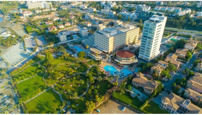 The Tower At St Raphael Resort poza 1