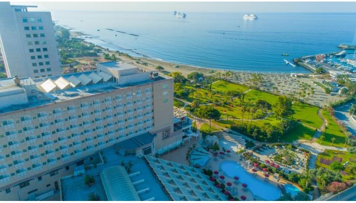 The Tower At St Raphael Resort poza 2