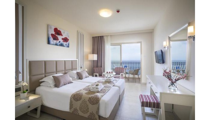 Aquamare Beach Hotel And Spa poza 16