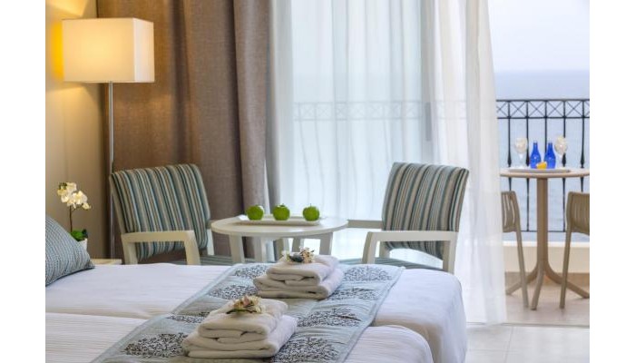 Aquamare Beach Hotel And Spa poza 15