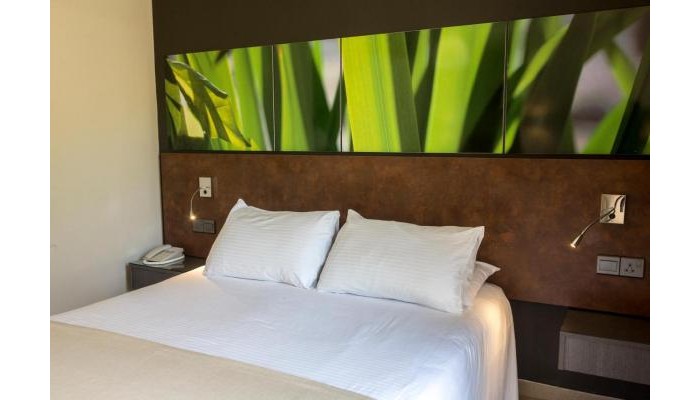 Hotel Mayfair Gardens poza 3