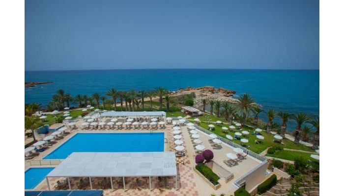 Queen's Bay Hotel poza 2