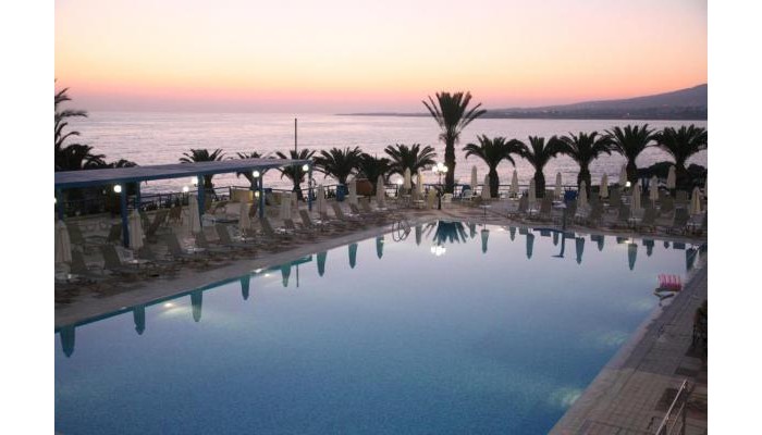 Queen's Bay Hotel poza 4