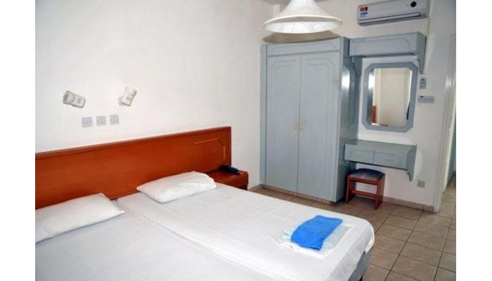 Debbie Xenia Hotel poza 8