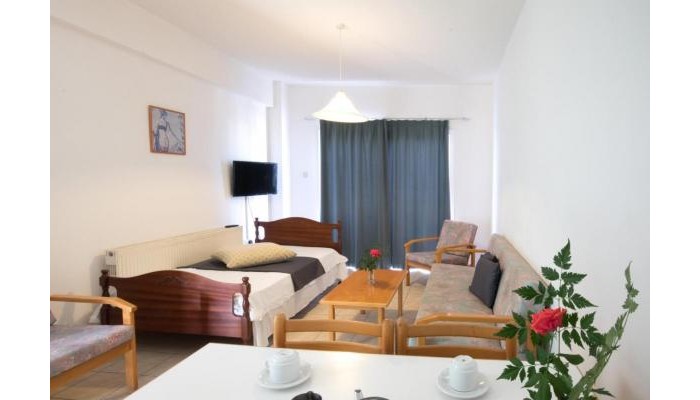 Debbie Xenia Hotel poza 4