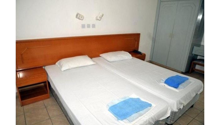 Debbie Xenia Hotel poza 6