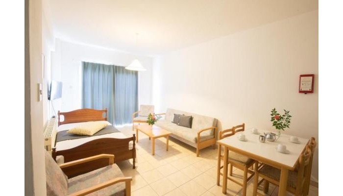 Debbie Xenia Hotel poza 2