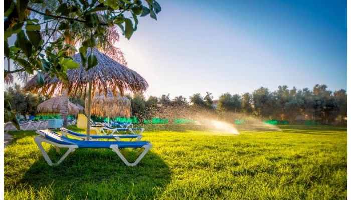 Captain Karas Holiday Apartments poza 25