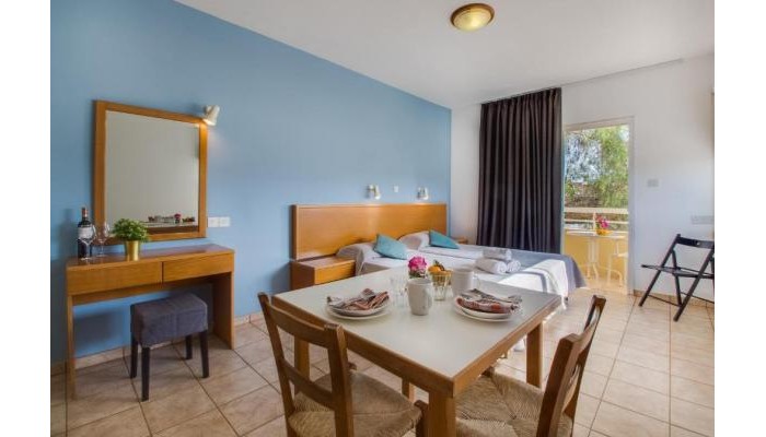 Captain Karas Holiday Apartments poza 11